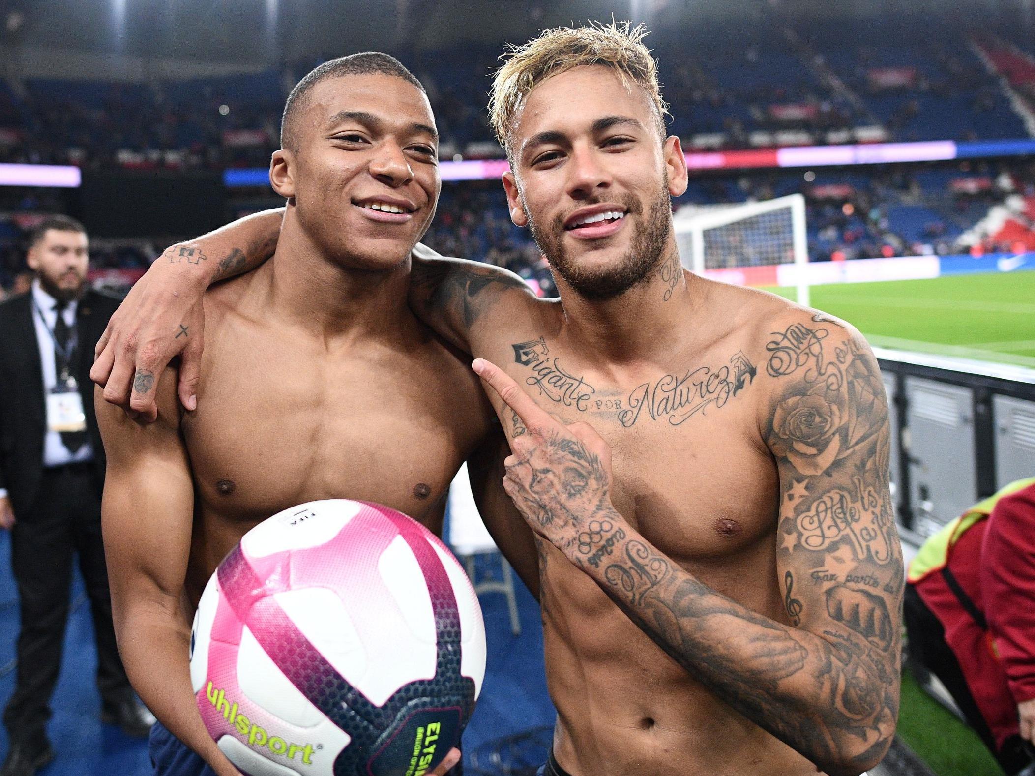 WTT总决赛：首个单打8强诞生！男乒名将一轮游，林昀儒4-2开门红（WTT总决赛首日：单打首位八强诞生，男乒名将首轮出局，林昀儒4-2旗开得胜）